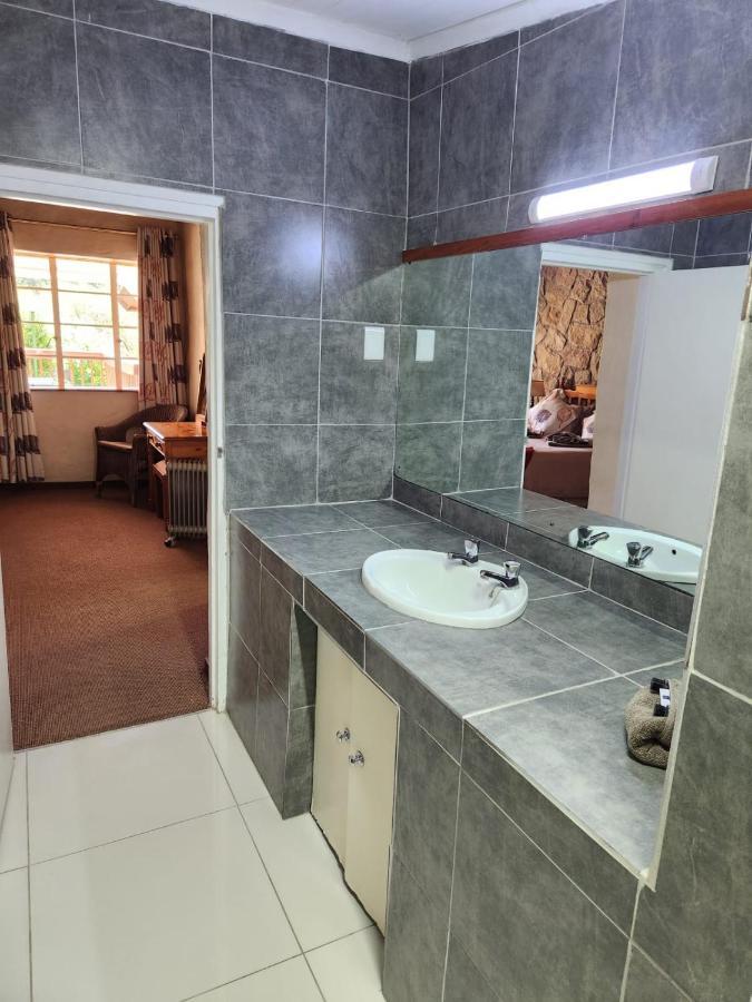 Gooderson Leisure Mountain View Cottages Self Catering And Timeshare Resort 드라켄스버그 가든 외부 사진
